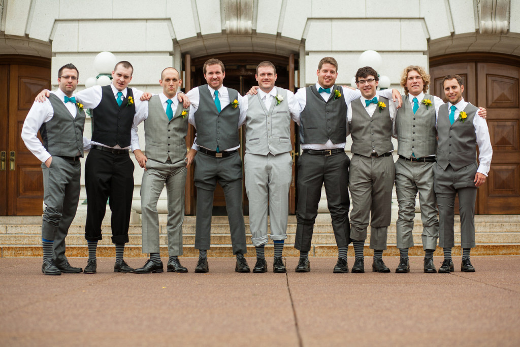 http://argylesock.us/reviews/wp-content/uploads/guys_wearing_socks_in_wedding