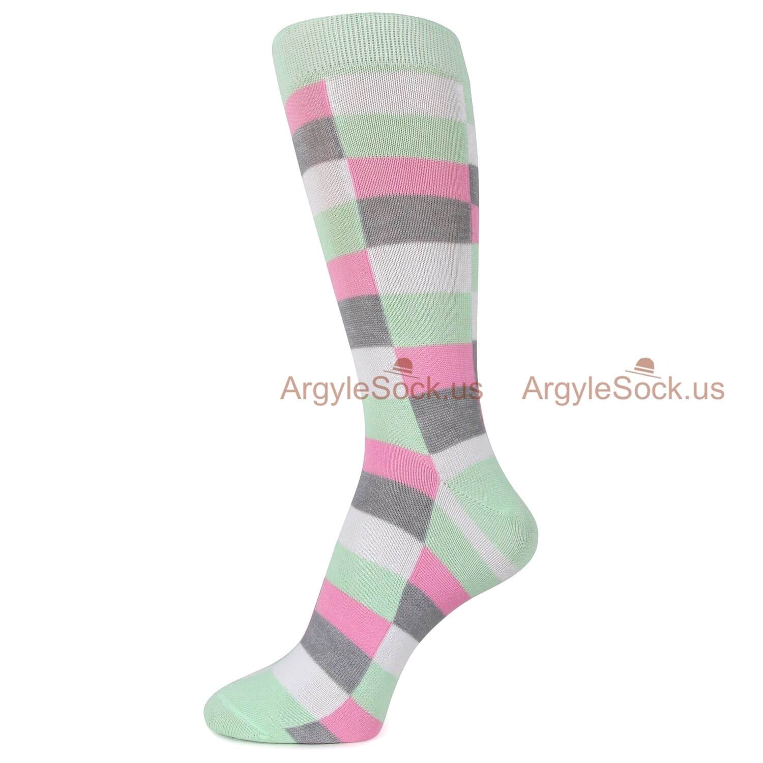Isometric patterned socks for men
